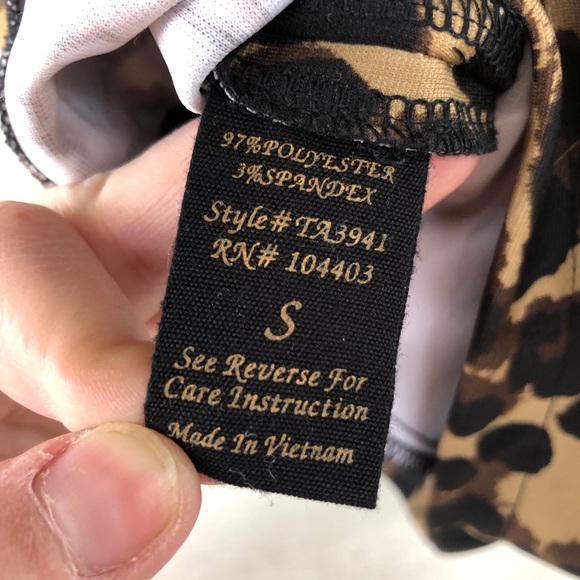 🚫SOLD🚫Studded leopard print shorts - Picture 7 of 7